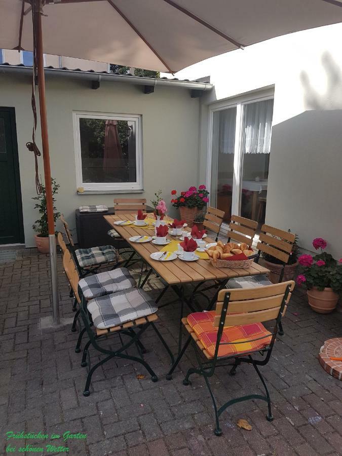 Pension Zum Birnbaum Brandenburg  المظهر الخارجي الصورة