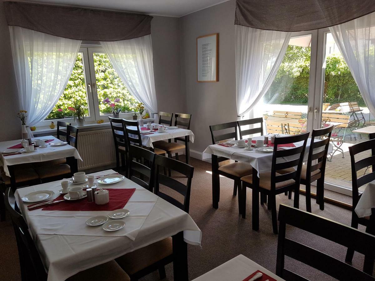 Pension Zum Birnbaum Brandenburg  المظهر الخارجي الصورة