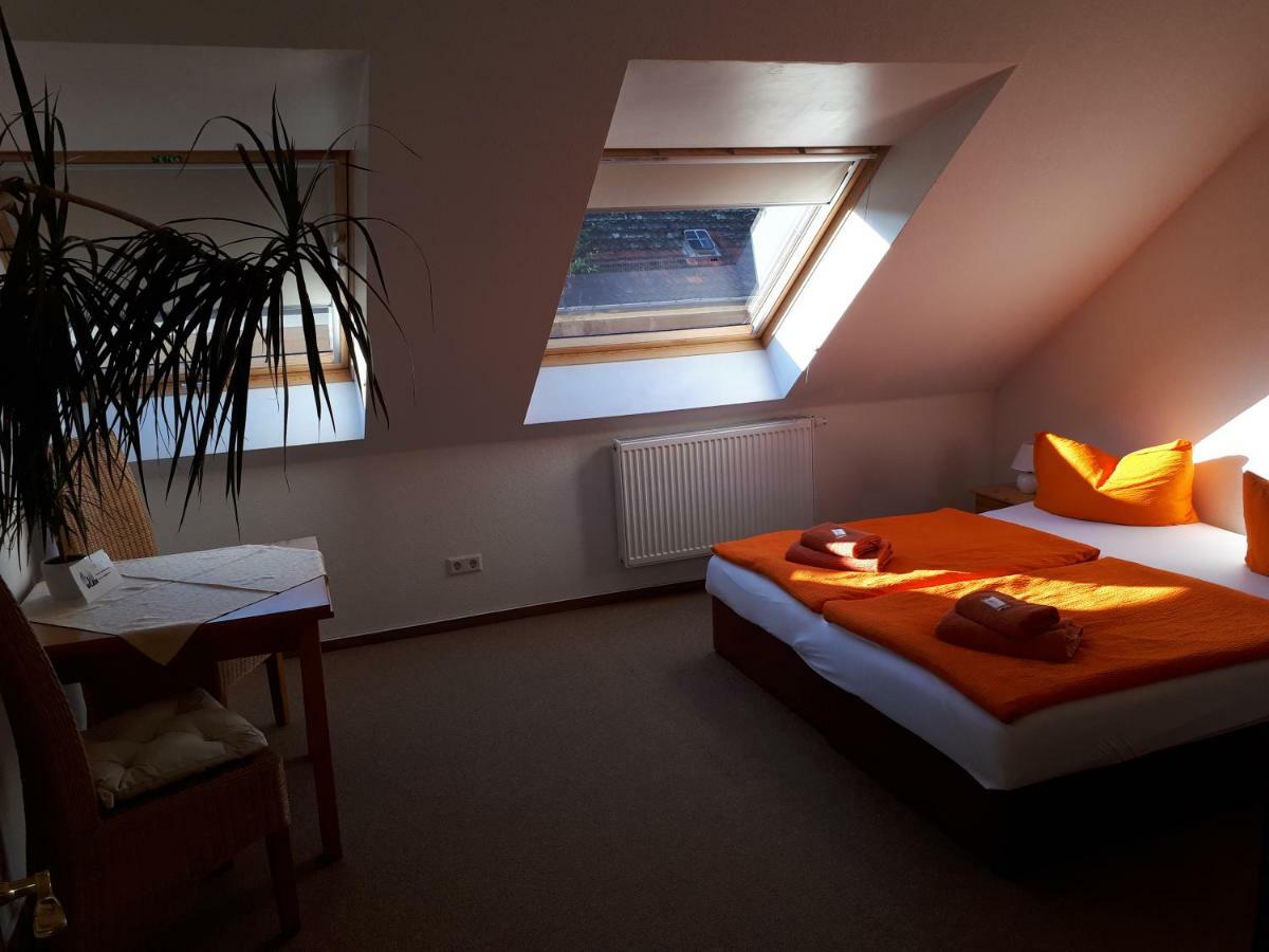 Pension Zum Birnbaum Brandenburg  المظهر الخارجي الصورة