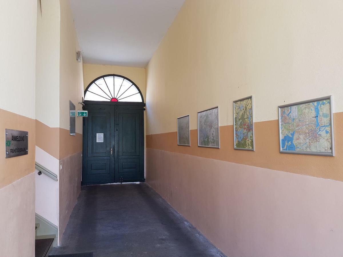 Pension Zum Birnbaum Brandenburg  المظهر الخارجي الصورة