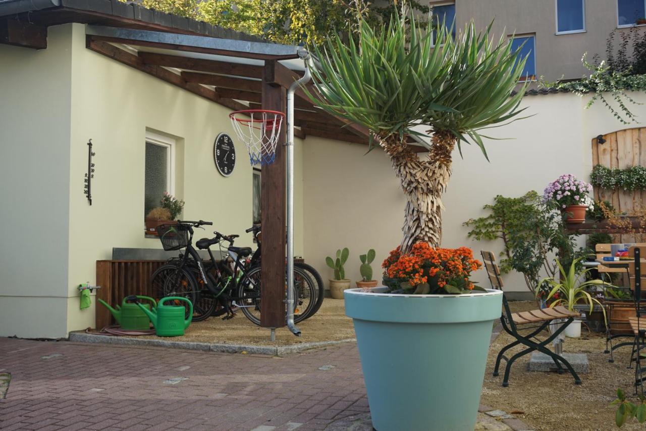 Pension Zum Birnbaum Brandenburg  المظهر الخارجي الصورة